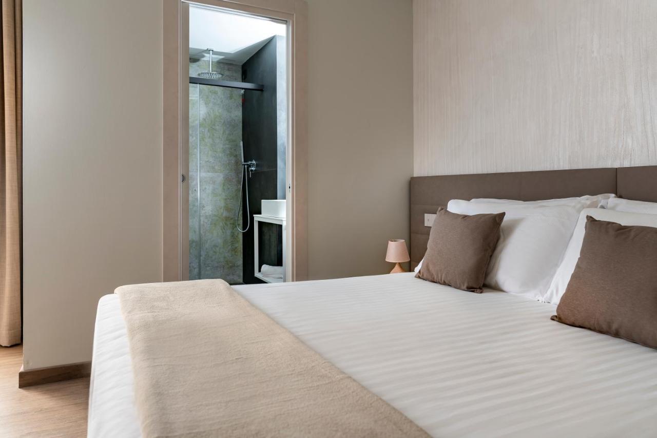 Civico25 Suite Hotel Габиче Маре Екстериор снимка
