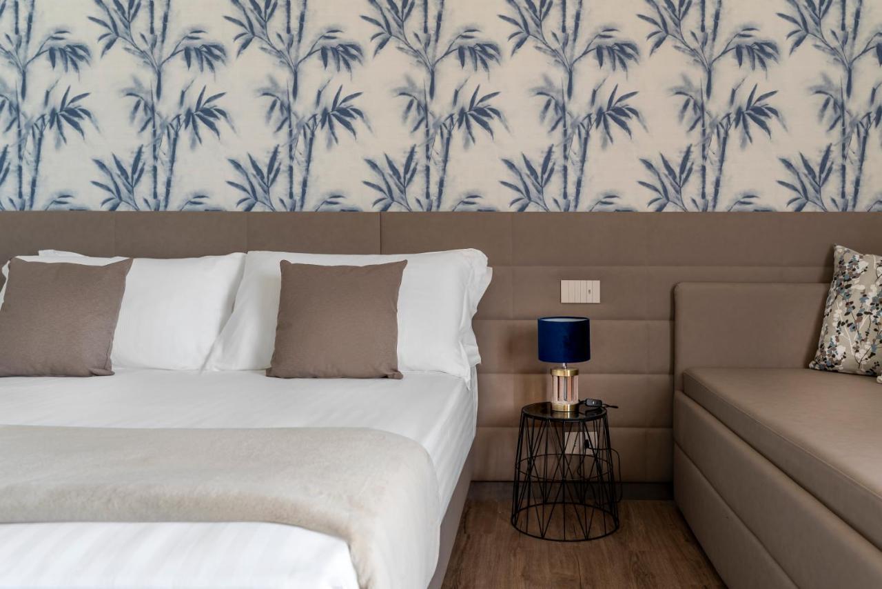 Civico25 Suite Hotel Габиче Маре Екстериор снимка