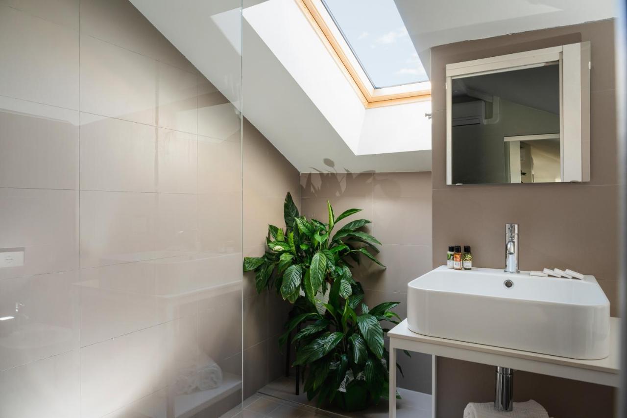 Civico25 Suite Hotel Габиче Маре Екстериор снимка